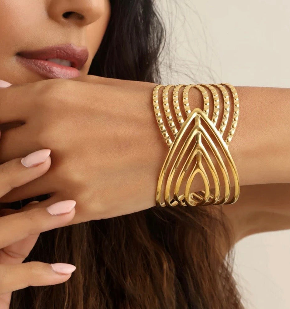 Anti Tarnish Stainless Steel Contemporary Cuff Bracelet