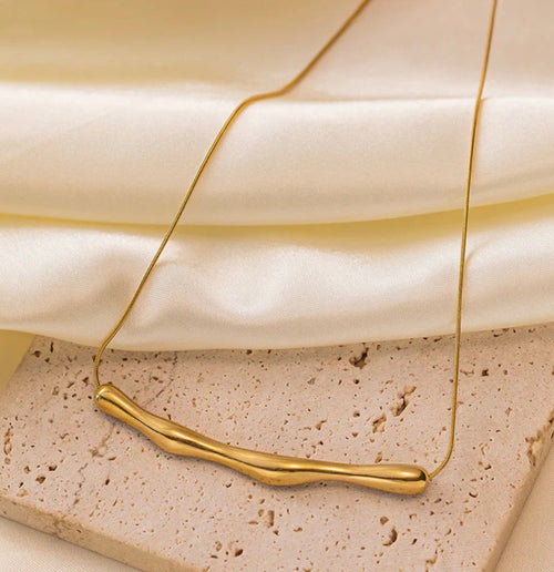 Anti Tarnish Arc Chain Necklace