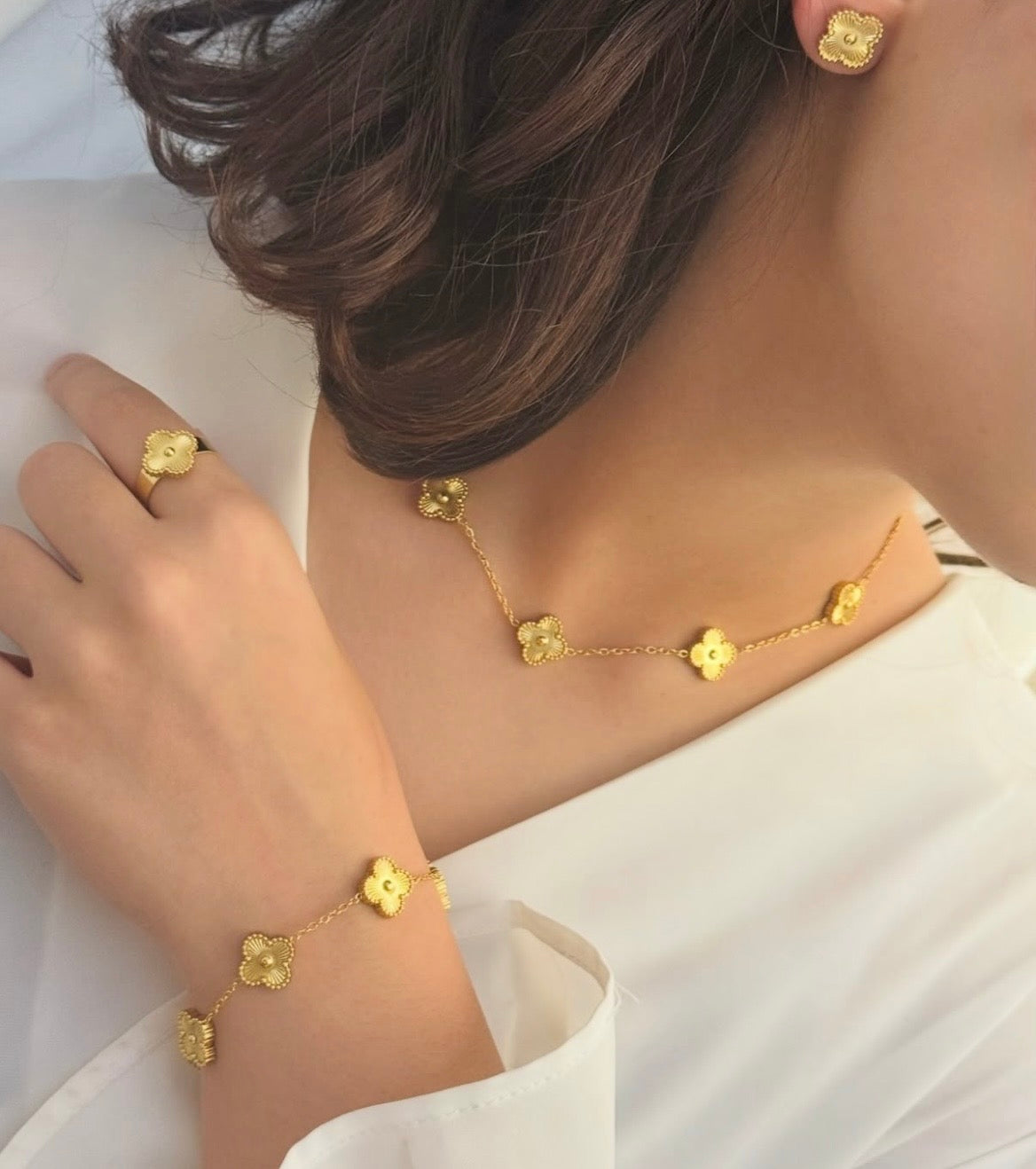 Bracelet + Ring + Earrings + Pendant Combo Set