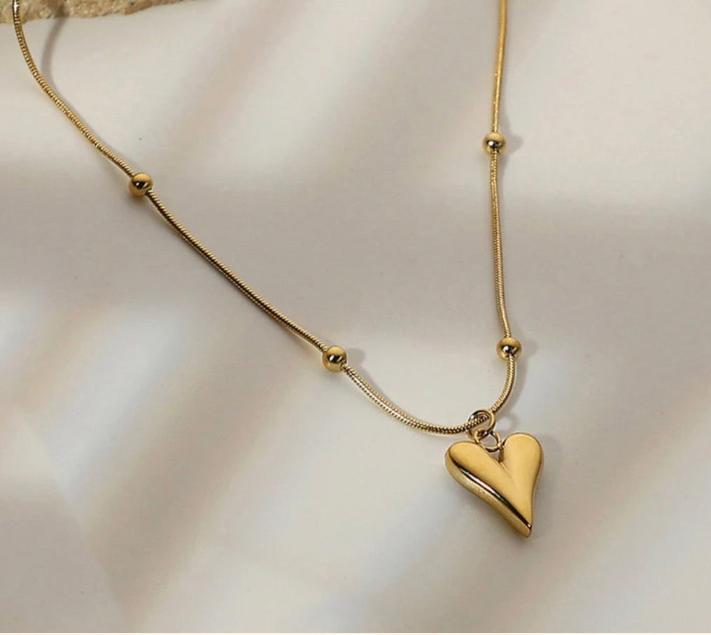 Anti Tarnish Heart themed Necklace