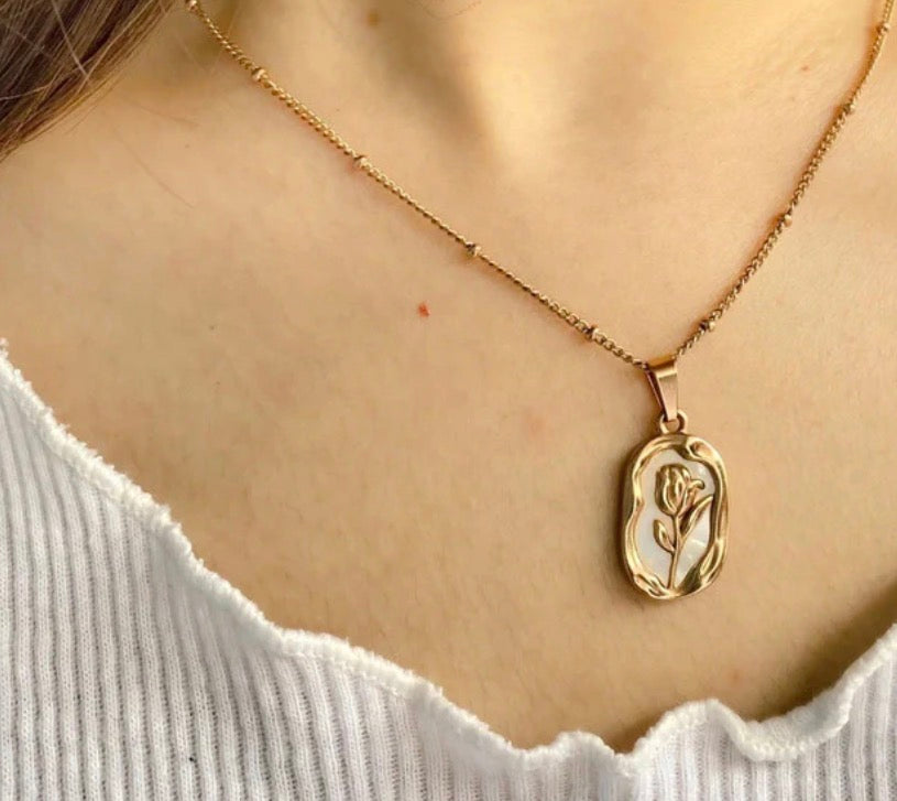 Anti Tarnish Rose themed Necklace