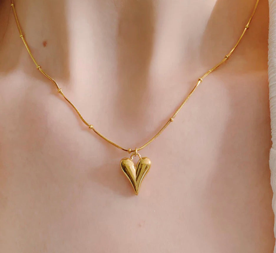 Anti Tarnish Heart themed Necklace