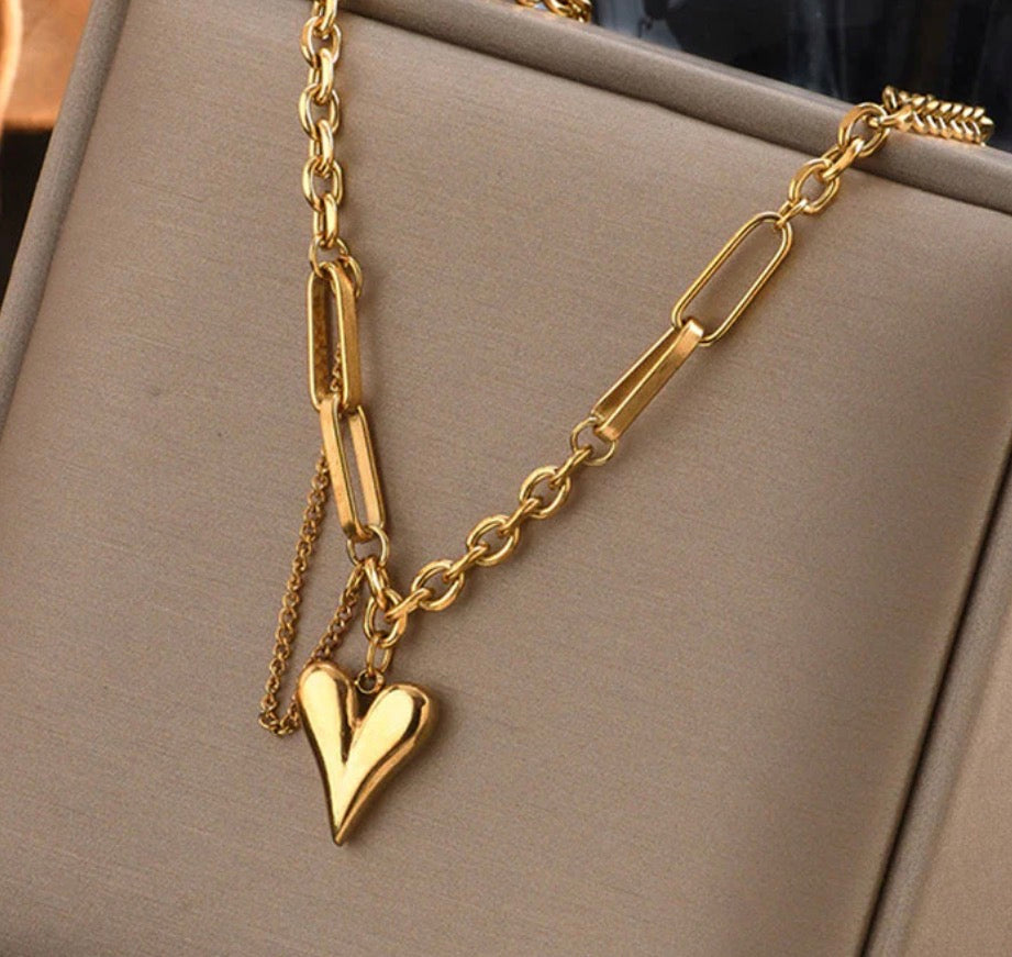 Anti Tarnish Heart Themed Rope Chain Necklace