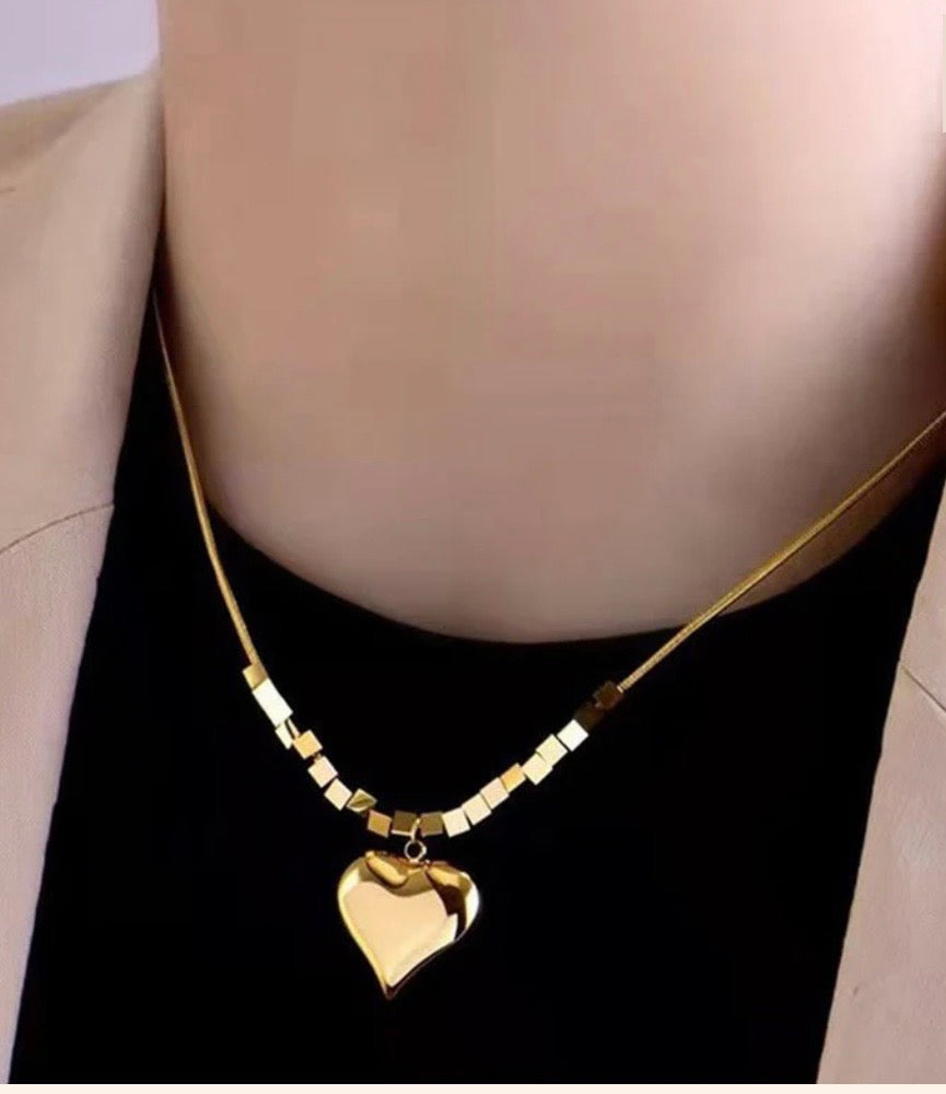 Anti Tarnish Heart Themed Pendant Necklace