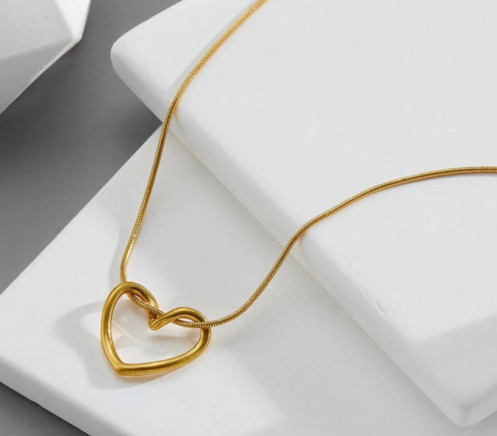 Anti Tarnish Heart themed Necklace