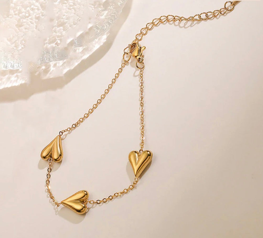 Anti Tarnish Heart themed Bracelet